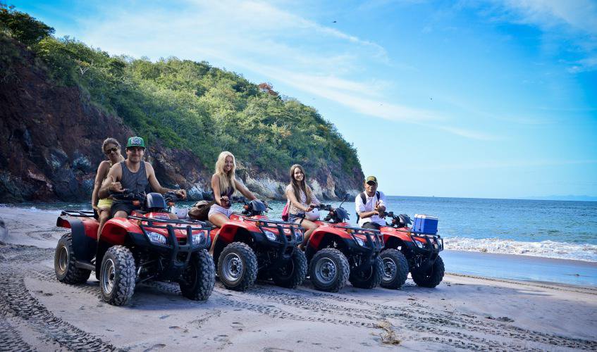 Things To Do https://vacationrentalsoftamarindo.icnd-cdn.com/images/thingstodo/ABI_3438-3.jpg